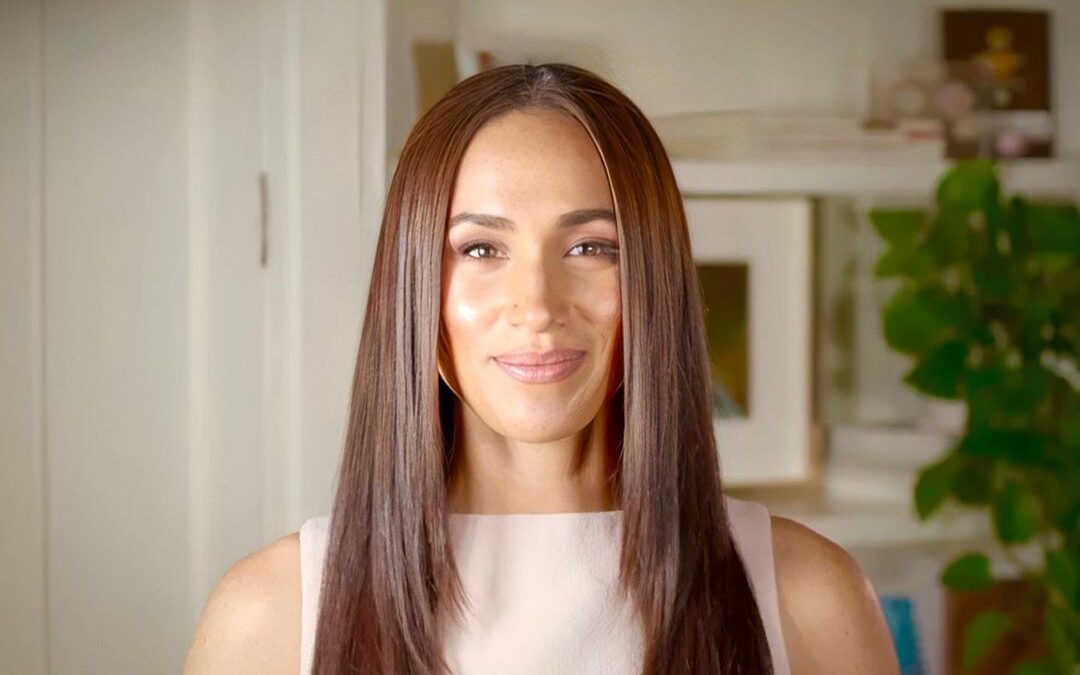 Meghan Markle zaskoczyła nową fryzurą! Rude refleksy hitem nadchodzącego lata? /fot. Instagram
